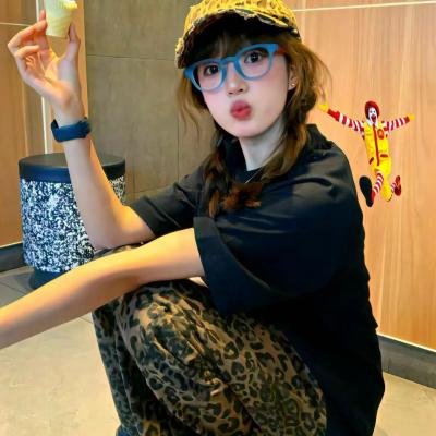 黑色十人之女